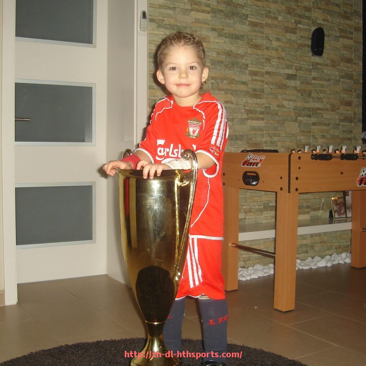 华体会hth登录入口-世俱杯未来是否加入NFT数字门票体系的趋势分析